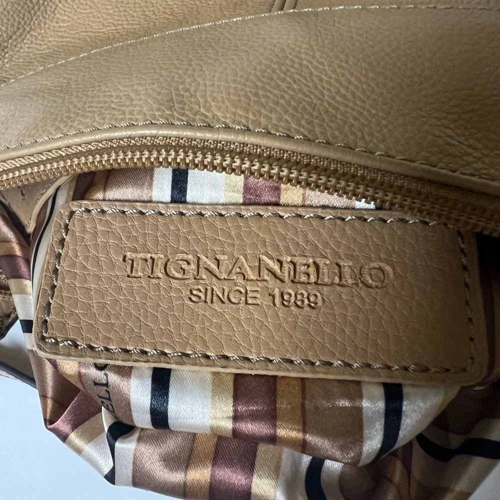 TIGNANELLO TAN LEATHER CROSSBODY BAG 9”x 8” STRIPED INTERIOR LINING